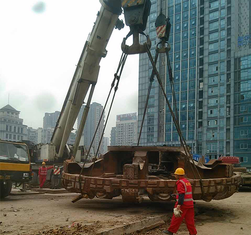 李恒汽车吊盾构机